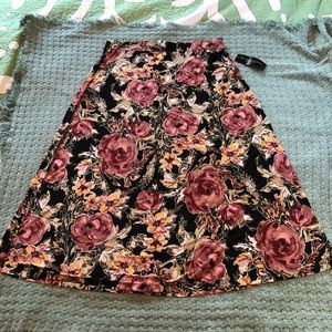Black Label by Evan-Picone Floral Skirt XL